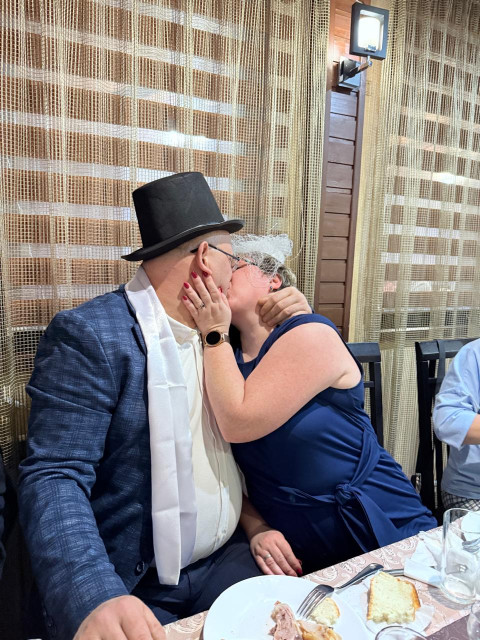 Мать-Ехидна, Россия, Черноголовка, 42 года, 2 ребенка. Хочу найти Уже встретила и он уже мой)))Всем бы в жены ТАКУЮ!!! И пусть кусают локти те, кому мы не достались!!!! )))))