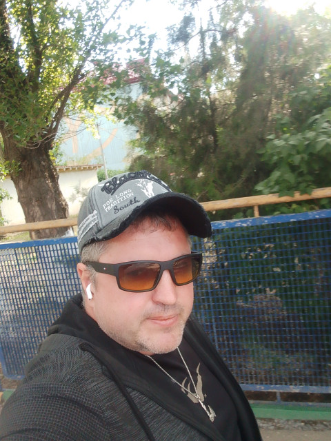 Ванюша, Батайск, 42 года, 11 фото. Он ищет её: женщину для любви и серьезных отношений, брака и создания семьи, воспитания детей, рождения совместн  Анкета 626740. 