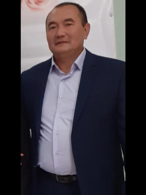 Нурлан, Кыргызстан, Бишкек, 48 лет. Он ищет её: Познакомлюсь с женщиной для брака и создания семьи, воспитания детей, рождения совместных детей. Простой сельский парень, работая на фирме