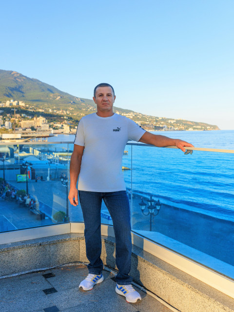 Владимир, Ялта, 39 лет. Познакомлюсь с девушкой для любви и серьезных отношений.  Анкета 628659. 