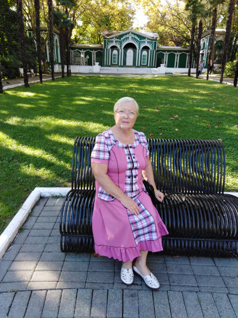 Валентина, Россия, Калининск, 69 лет. Хочу найти Умного, порядочного, интересного собе седникаХочу общаться с хорошим, умным мужчиной, моего возроста