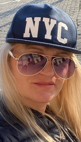 Юленька, Россия, Москва, 44 года, 1 ребенок. Познакомлюсь с мужчиной для любви и серьезных отношений, брака и создания семьи, дружбы и общения. Мои искренние пожелания😂 