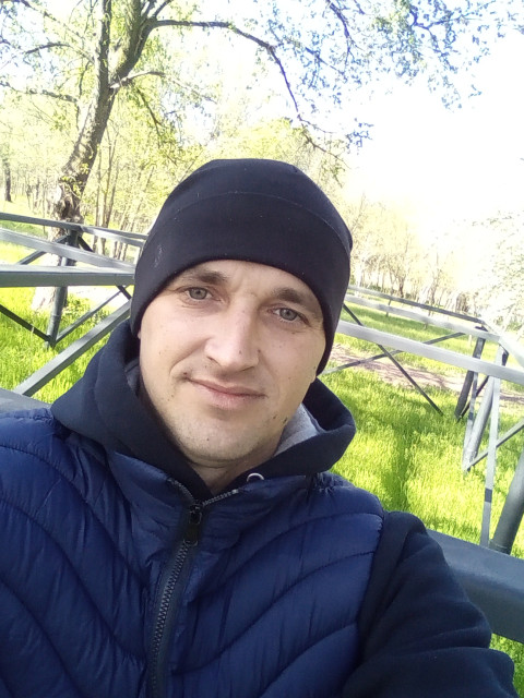 Андрей  Шугаев, Россия, Ростов-на-Дону, 37 лет. Ищу девушку для серьёзных отношенийДобрый вежливый хороший работящий