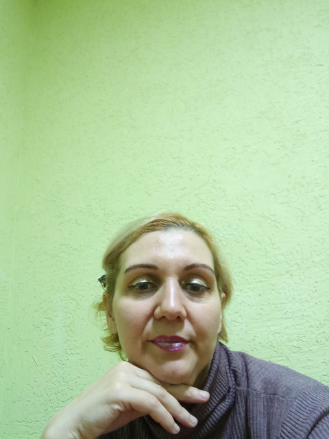 Елена Алмазова, Москва, м. Авиамоторная, 42 года, 1 ребенок. Хочу найти Позитивного, спокойного, хозяйственного. В разводе, мама, домохозяйка. 