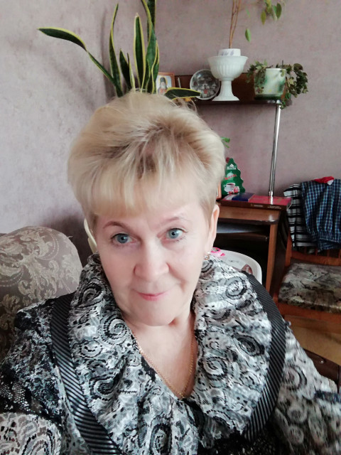Наталья Мартынова, Россия, Санкт-Петербург, 64 года, 2 ребенка. Хочу найти Может смешно, но мне нужен мужчина и и дома, и на даче, я люблю в лес ходить ягоды, грибы и вообще, Я работаю  на производстве в качестве машиниста, работаю всю свою трудовую деяте