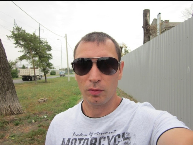 Георгий, Россия, Ростов-на-Дону, 43 года. Хочу найти Все в реалеБрюнет , красавец