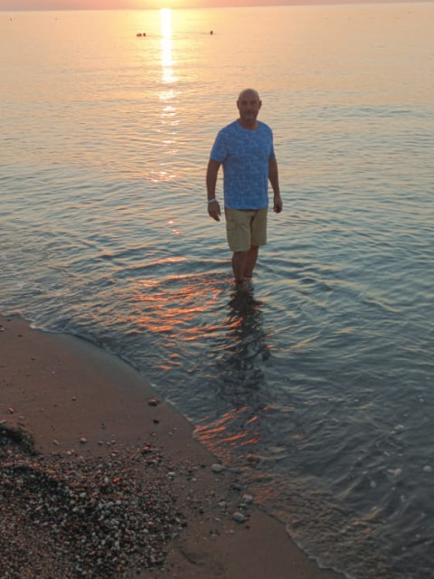 Александр, Россия, Щёлково, 60 лет, 2 ребенка. Познакомлюсь с женщиной для любви и серьезных отношений, брака и создания семьи, воспитания детей, дВдовец. Работаю. Без вредных привычек. Двое взрослых детей. Сын и дочь. 