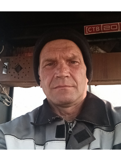 Олег, Россия, Сургут, 52 года. Познакомлюсь с женщиной для любви и серьезных отношений, брака и создания семьи, рождения совместныхХолодильник без проблем