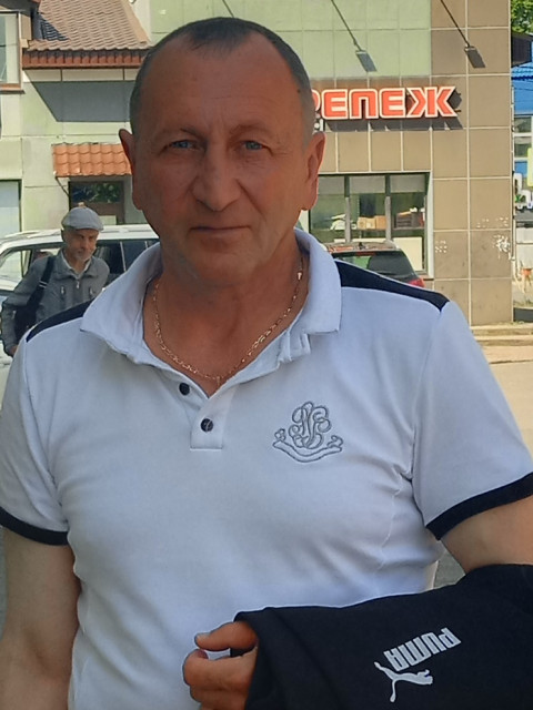 Эдуард, Великие Луки, 53 года, 2 ребенка, 2 фото. Познакомлюсь с женщиной для брака и создания семьи, воспитания детей, рождения совместных детей.  Анкета 644042. 