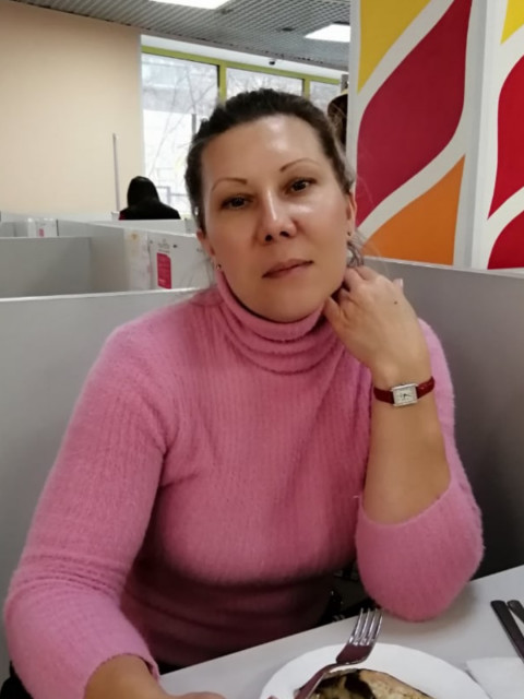 Елена, Россия, Улан-Удэ, 44 года, 1 ребенок. Познакомлюсь с мужчиной для любви и серьезных отношений, брака и создания семьи, воспитания детей.Ответственная, серьезная, хозяйственная. Против алкоголя. Ищу того кто, умеет ценить то, что у него 