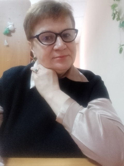 Валентина, Россия, Ковров, 64 года. Она ищет его: Познакомлюсь с мужчиной для дружбы и общения.Ищу надёжного спутника жизни