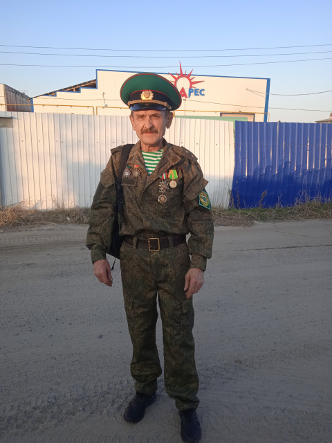 Игорь, Россия, Новый Уренгой, 62 года, 1 ребенок. Познакомлюсь с женщиной для любви и серьезных отношений. Приятной внешности. Я пенсионер живу и работаю в Новом Уренгое. 