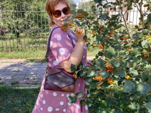 Елена, Россия, Челябинск, 48 лет. Она ищет его: Познакомлюсь с мужчиной для любви и серьезных отношений, дружбы и общения. При обоюдном общении расскажу о себе. 
