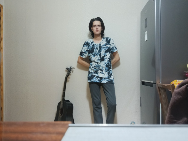 Дамир, Россия, Москва, 25 лет. Хочу найти Ту которая меня пойметНебольшой достаток, есть некоторые планы на будущее