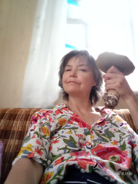 Люблю собирать грибы, ягоды ,целебные травы