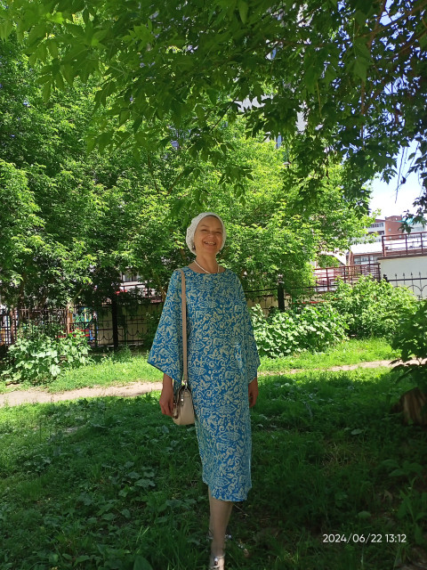 Во дворе дома