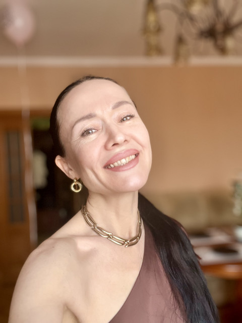 Татьяна, Тюмень, 53 года, 1 ребенок, 3 фото. Она ищет его: мужчину для любви и серьезных отношений, брака и создания семьи, воспитания детей, дружбы и общения.  Анкета 655730. 