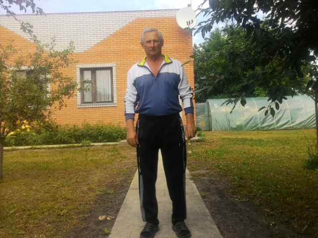 Толик, Украина, Киев, 64 года. Познакомлюсь с женщиной для любви и серьезных отношений. я на пенсии