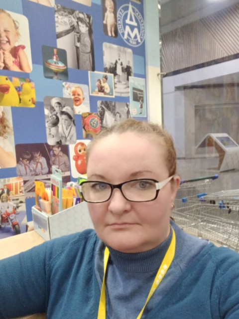 Валентина, Санкт-Петербург, м. Улица Дыбенко, 44 года, 2 ребенка. Познакомлюсь с мужчиной для любви и серьезных отношений, брака и создания семьи, воспитания детей, дДумаю при общении, но для начала у меня небольшая проблема, сломала бедреную кость и пока