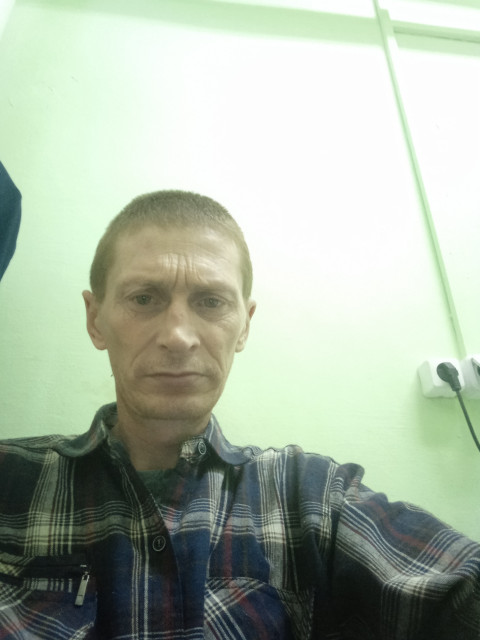 Максим, Россия, Пермь, 42 года. Познакомлюсь с женщиной для любви и серьезных отношений. Мне 41 год
