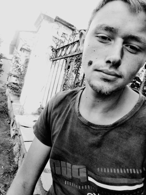 Артём, Россия, Симферополь. Фото на сайте ГдеПапа.Ру