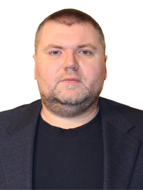 Дмитрий, Россия, Москва, 45 лет, 1 ребенок. Познакомлюсь с женщиной для дружбы и общения. Если повезёт, то можно и для совместного проживания. Козерог - этим всё сказано. Настороженно схожусь с новыми людьми. После брака как-то не уверен что м