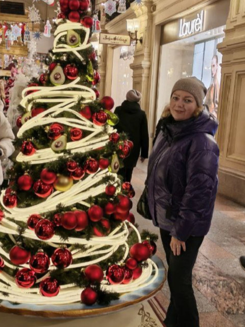 Марина, Москва, 44 года, 1 ребенок, 10 фото. Она ищет его: порядочным, добрым, надежным мужчину без вредных привычек для любви, серьезных отношений, дружбы и о  Анкета 663620. 