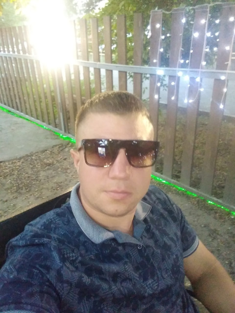 Алексей Игоревич, Россия, Саратов, 35 лет. Он ищет её: Ищу адекватную добрую девушку, ребенок не помеха.  Анкета 668530. 