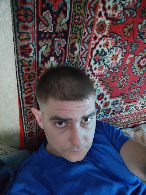 Александр, Россия, Воронеж, 33 года. Добрый, позитивный)