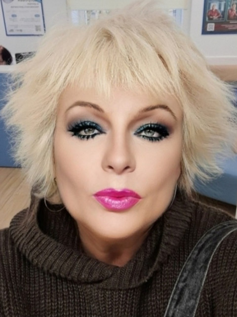 Марина, Москва, м. Речной вокзал, 55 лет. Хотела бы встретить умного мужчину с чувством юмора из Москвы или Подмосковья. Для меня главное личное...  Анкета 671205. 