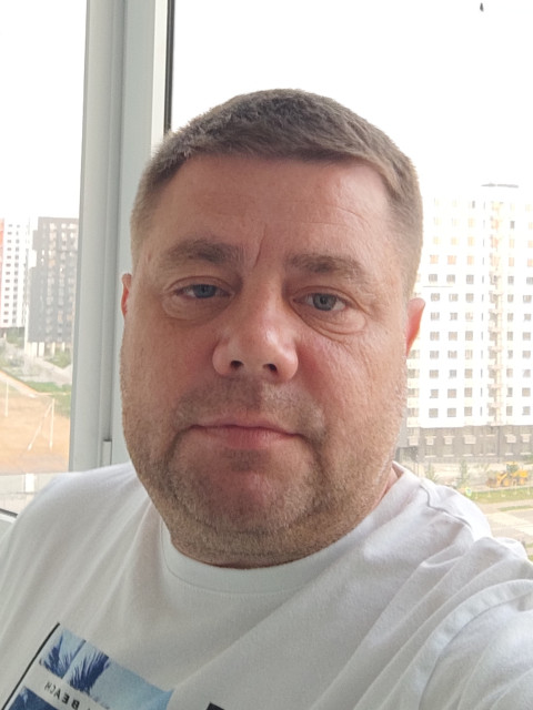 Антон, Россия, Москва, 41 год. Сама скромность. 