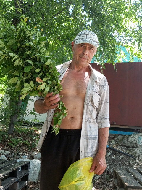 Игорь, Россия, Геленджик, 63 года. Познакомлюсь с женщиной для любви и серьезных отношений. Без любви и в годах никак