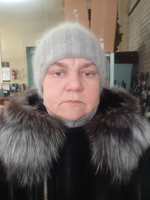 Анюта Ермолаева, Россия, Нижний Новгород, 42 года, 1 ребенок. Она ищет его: Алекватного не пьющего свободногоОдинокая порядочная девушка, живу с дочкой, хочу встретить мужчину для серьёзных отношений близкого 
