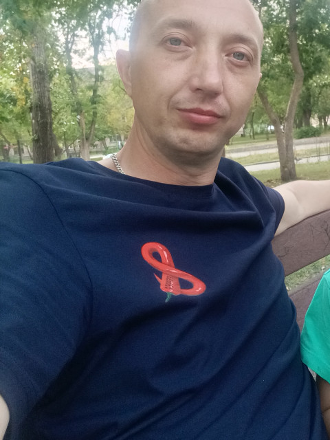 Андрей, Россия, Челябинск, 40 лет, 2 ребенка. Познакомлюсь с женщиной для любви и серьезных отношений. Анкета 675449. 