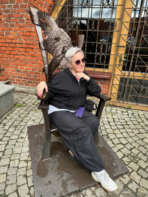 Олеся, Россия, Москва, 50 лет, 2 ребенка. Хочу найти Кто должен быть рядом, тот и будет! Но я за традиционные ценности!Родилась и живу в Москве. Дети выросли. В/о. Не курю. Активная жизненная позиция. 
 Всем удачи и на