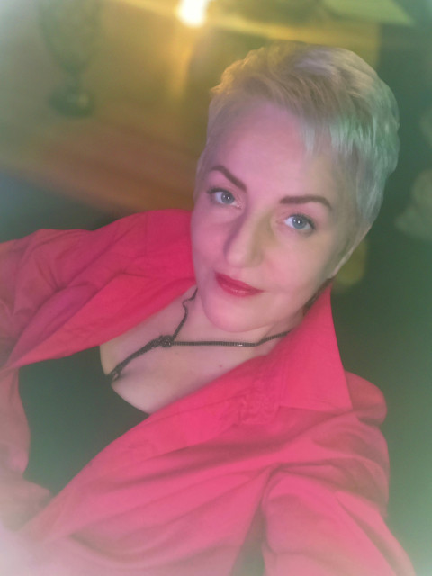 Олеся, Москва, 51 год, 2 ребенка, 24 фото. Ищу: Кто должен быть рядом, тот и будет! Но я за традиционные ценности!  Анкета 675494. 