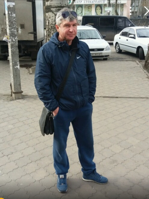 Олег, Украина, Мелитополь, 54 года, 1 ребенок. Он ищет её: Познакомлюсь с женщиной для любви и серьезных отношений.  Анкета 676870. 