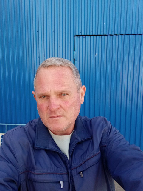 Владимр, Нефтекумск, 52 года, 2 фото. Он ищет её: женщину для любви и серьезных отношений.  Анкета 677840. 