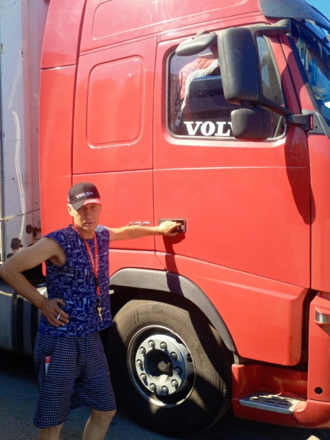 Олег, Россия, Гуково, 51 год. Познакомлюсь с женщиной для брака и создания семьи.  Анкета 679877. 