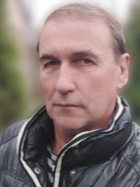 Толик, Донецк, 57 лет, 2 фото. Он ищет её: женщину из Донецка. Не курящей, не алкашкой, домоседкой (не любительницей ходить по своим компаниям)  Анкета 680770. 