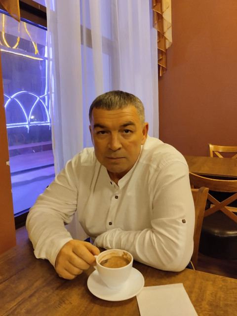 Геннадий, Россия, Ульяновск, 45 лет, 1 ребенок. Познакомлюсь с женщиной для любви и серьезных отношений.При общении.