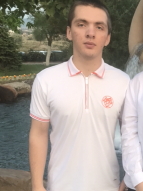 Рустам, Россия, Иркутск, 22 года. Познакомлюсь с девушкой для любви и серьезных отношений, брака и создания семьи, гостевого брака, воЯ Рустам, мне 20 лет. Люблю очень детей, сам буду не против завести их. И если ты с ребёнком, пробле