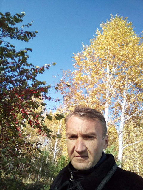 Александр, Россия, Иркутск, 47 лет. Познакомлюсь с женщиной для любви и серьезных отношений, дружбы и общения.Работаю, проживаю один. Не пьющий.