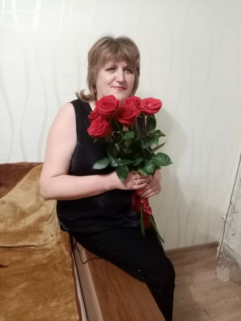 Любовь, Россия, Губкин, 57 лет, 2 ребенка. Познакомлюсь с мужчиной для брака и создания семьи. Общительная, добрая, верная, серьезная