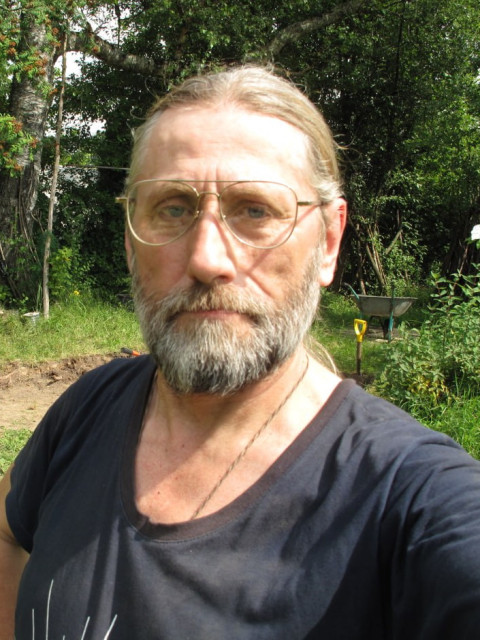 Evg, Россия, Москва, 63 года, 3 ребенка. Он ищет её: Познакомлюсь с женщиной для любви и серьезных отношений.Добрый, спокойный, честный, с руками и головой…
Родился и живу в Москве. Своя квартира. Не курю, не