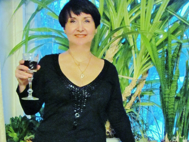 Ольга, Россия, Казань, 58 лет. Ищу себе пару, а н е л и ш ь б ы к т о... Пожилые мужчины 60+ не интересуют. В силу того что убавляют...  Анкета 690581. 