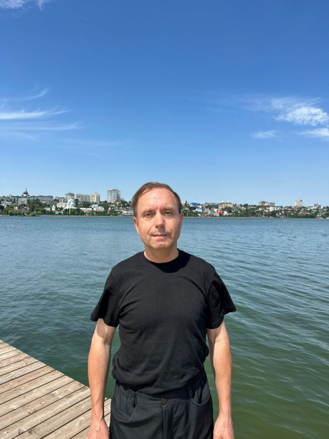 Валерий, Россия, Тамбов, 49 лет. Познакомлюсь с женщиной для брака и создания семьи.Спокойный, откровенный, верный. Ищу женщину для создания семьи. Возможен переезд в другой город по д