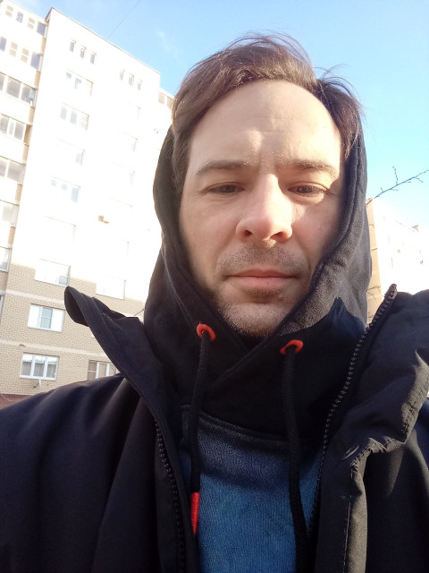 Валентин, Россия, Дедовск, 42 года, 1 ребенок. Ищу интересного человека для общения. 
Кому иногда бывает одиноко, пишите