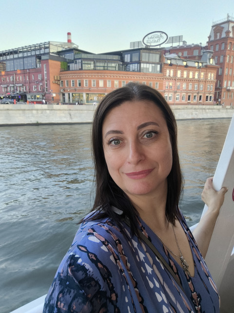 Оксана, Москва, м. Царицыно, 46 лет, 2 ребенка. Познакомлюсь с мужчиной для любви и серьезных отношений. 

Ищу человека, с которым можно и про планы...  Анкета 692711. 