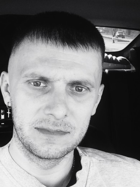 Виталик Нагорный, Россия, Луганск, 41 год. Хочу познакомиться с женщиной